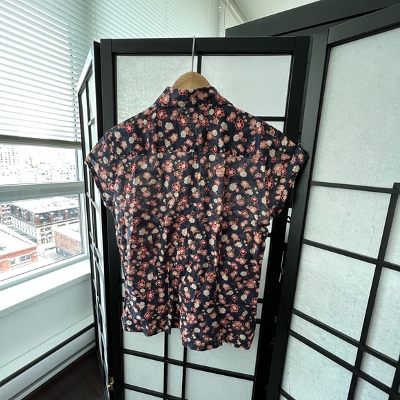 Lightweight Summer Blouse - Picture 2 of 5